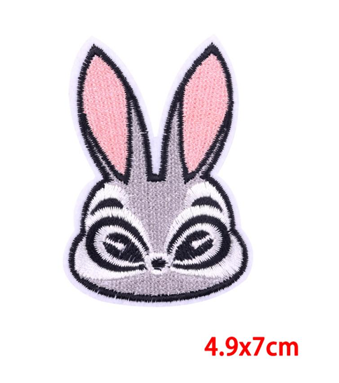 Patch brodé en forme de lapin mignon